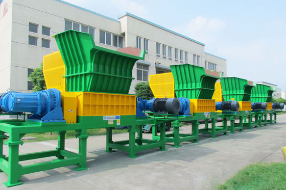 Plastik Geri Dönüşüm İçin PLC Kontrollü Çift Şaftlı Parçalayıcı