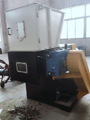 500kg / h ABS topaklar Plastik Atık Parçalama Makinesi