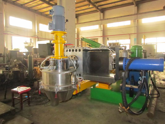 Hepsi Bir Arada 800kg / H Sıkıştırma Plastik Granül Hattı