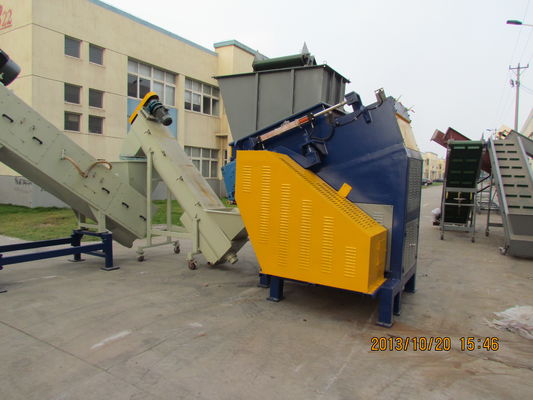 PLC Sistemi 400kg / H 380V Tek Şaftlı Parçalama Makinesi