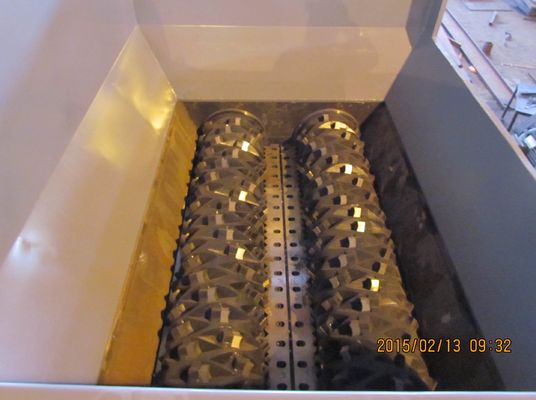 15ton / h Çöp Filmleri Çift Şaftlı Parçalama Makinesi