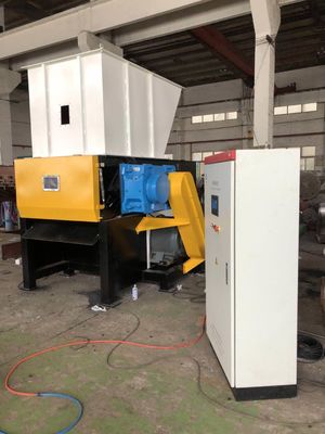 3 Fazlı SKD 11 Bıçaklı Tek Şaftlı Parçalama Makinesi